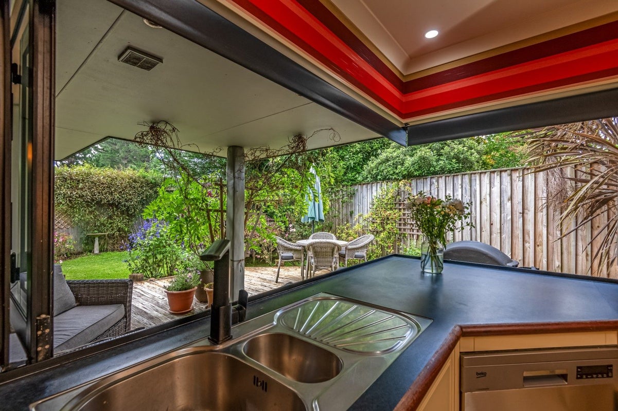 26 Presidential Drive, Milson, Palmerston North - Carousel 2