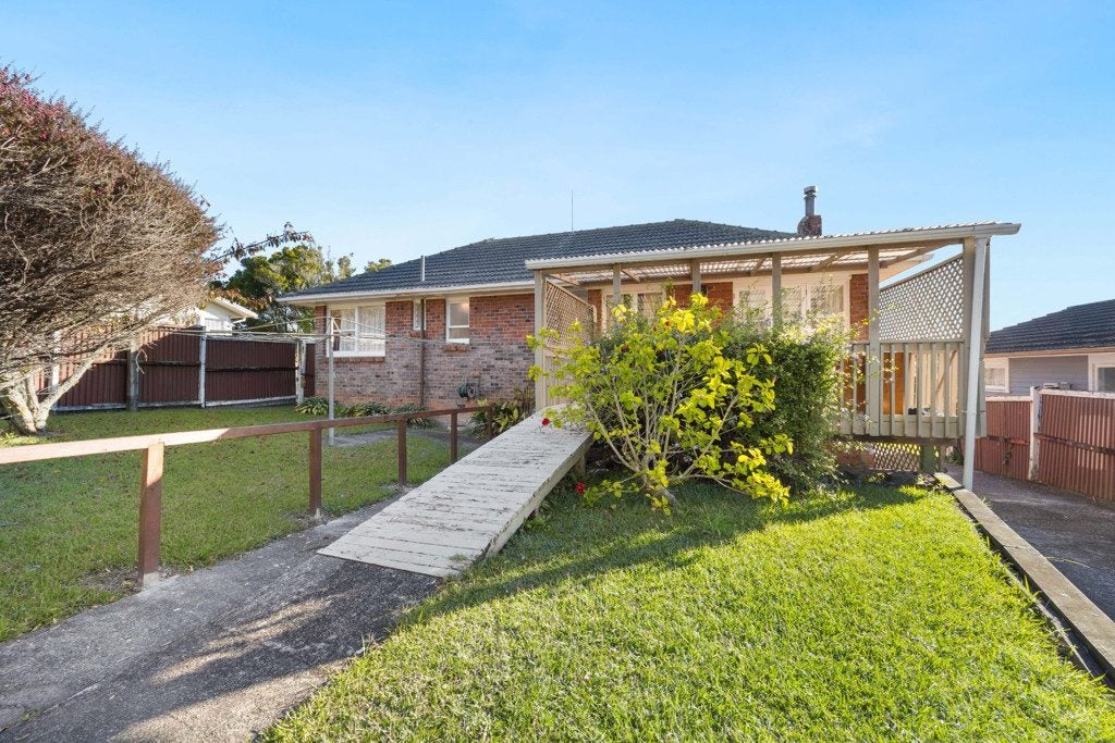 84 Barrys Road, Glendene, Auckland - Carousel 2