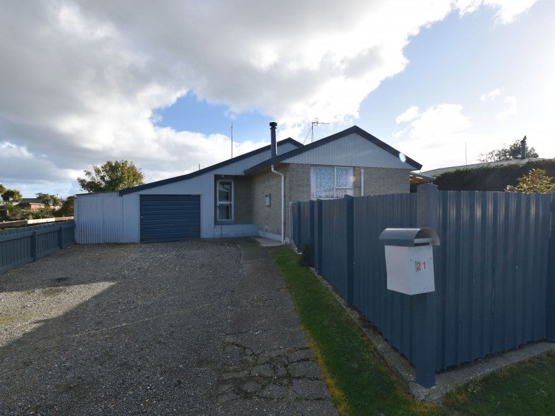 21 Ottrey Street, Clifton, Invercargill - Carousel 17