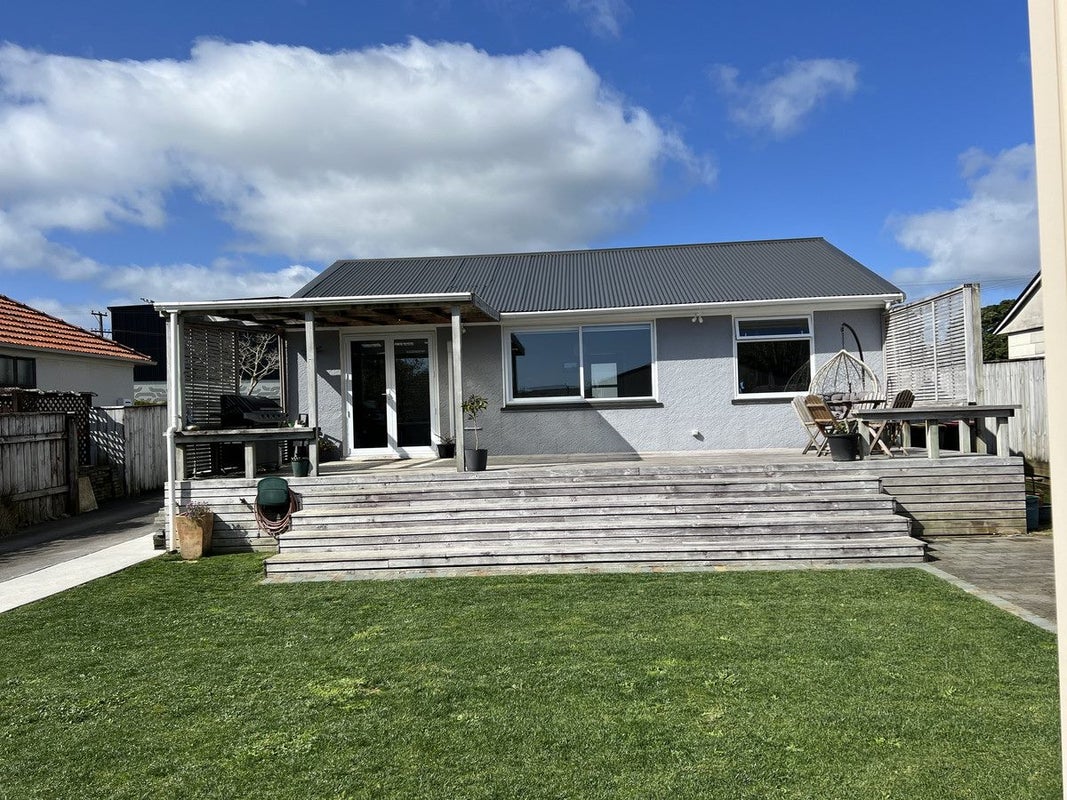 77 Clifton Drive, Waitara, Waitara - Carousel 1