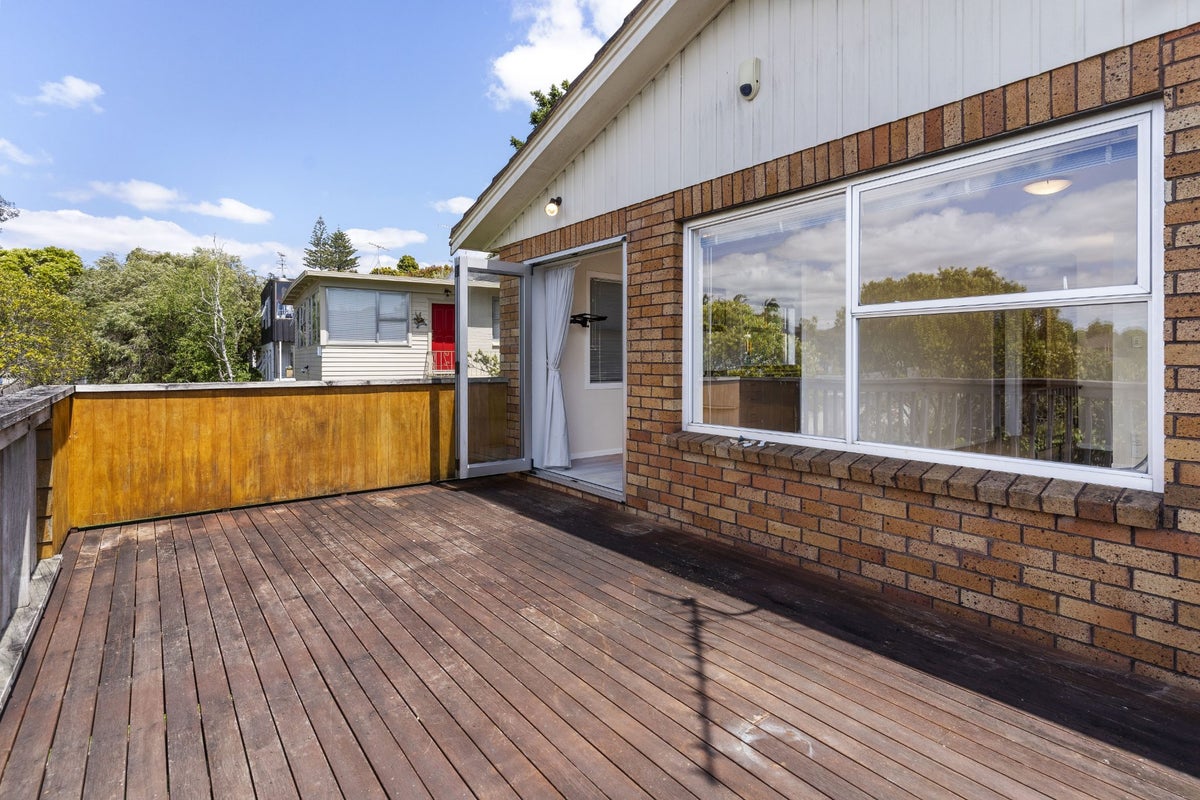 1/25 Simkin Avenue, St Johns, Auckland - Carousel 16