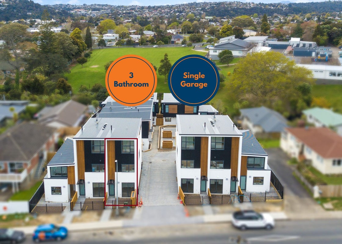 2 Mokopiko Court, Beach Haven, Auckland - Carousel 1