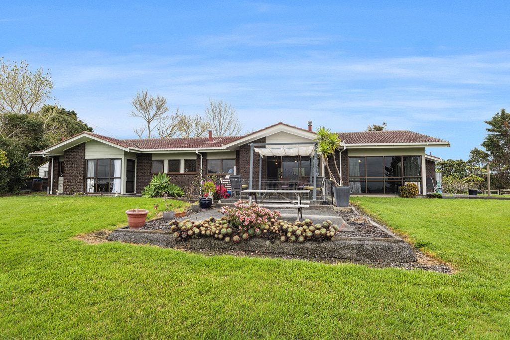 537 Maungakaramea Road, Whangarei - Carousel 2
