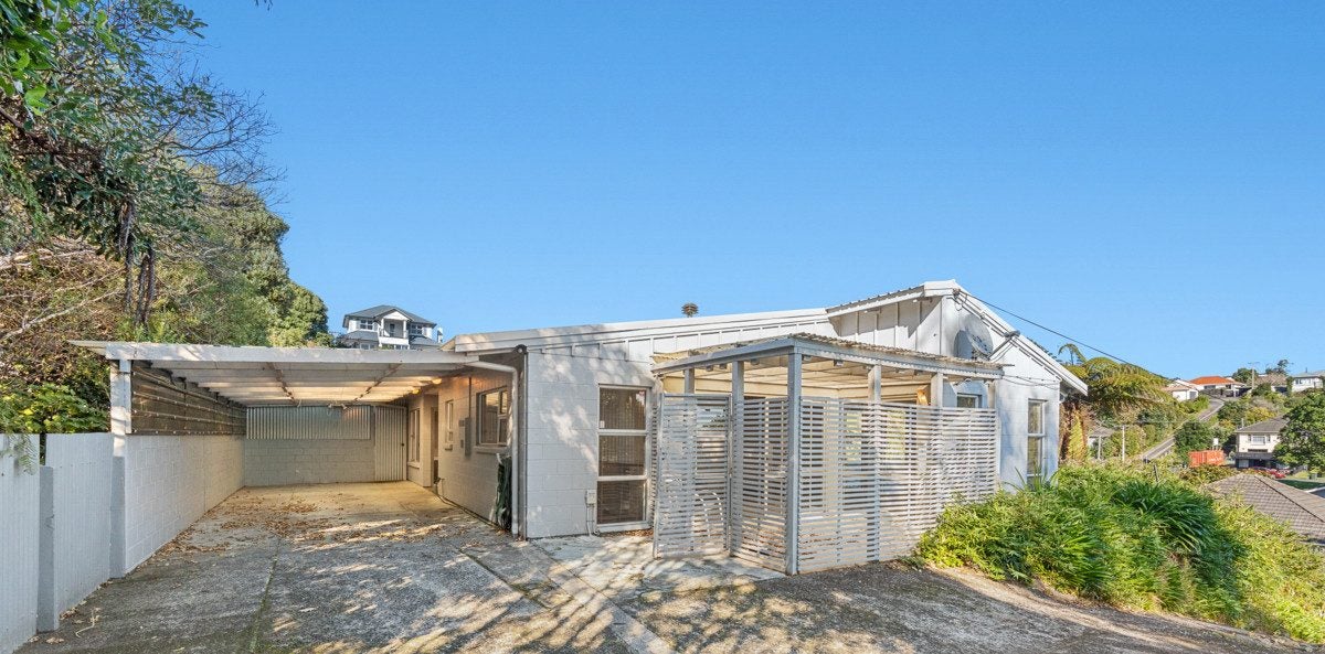 27D Lorna Street, Lynmouth, New Plymouth - Carousel 2