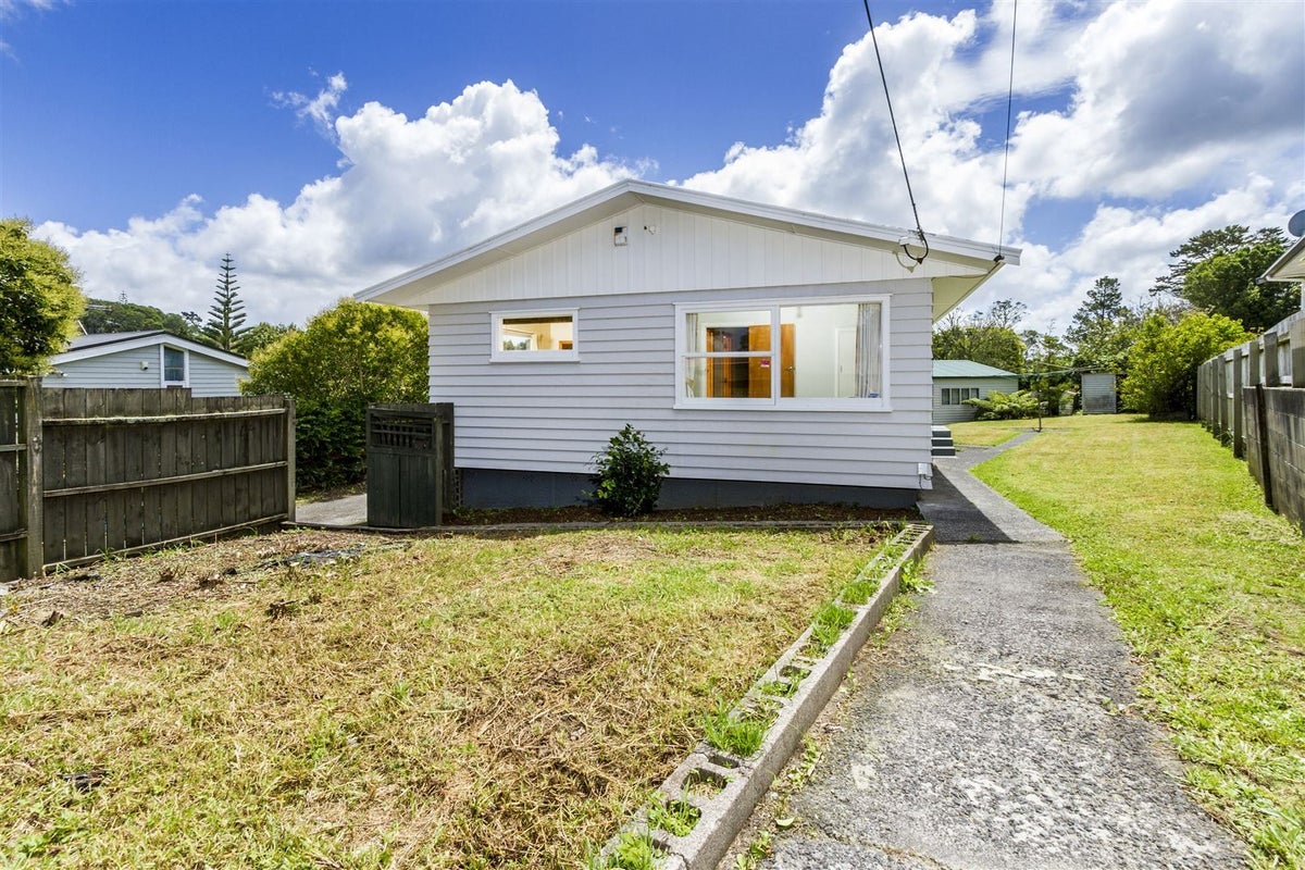 29 Saffron Street, Birkdale, Auckland - Carousel 16