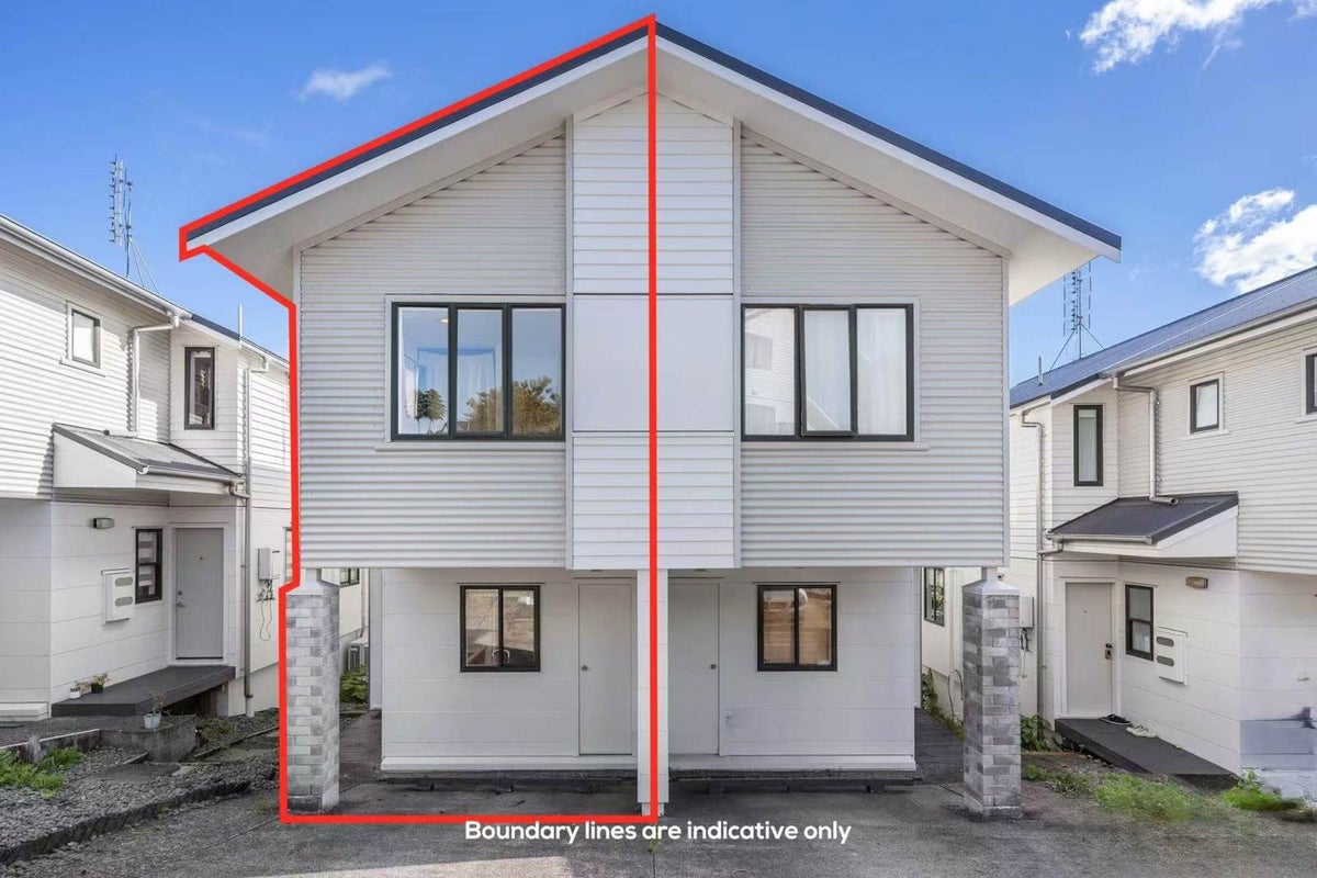 11/10 JOHN JENNINGS DR, Oteha, Auckland - Carousel 1