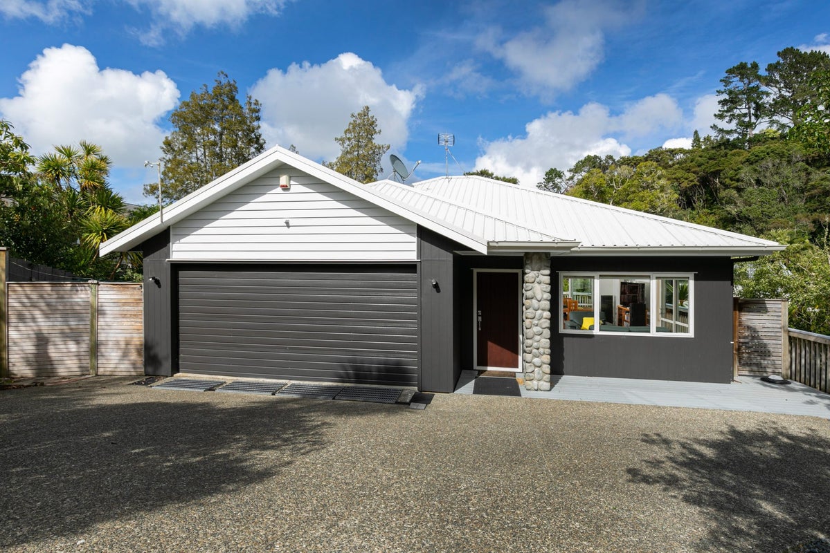 26 Remu Place, Greenhithe, Auckland - Carousel 1