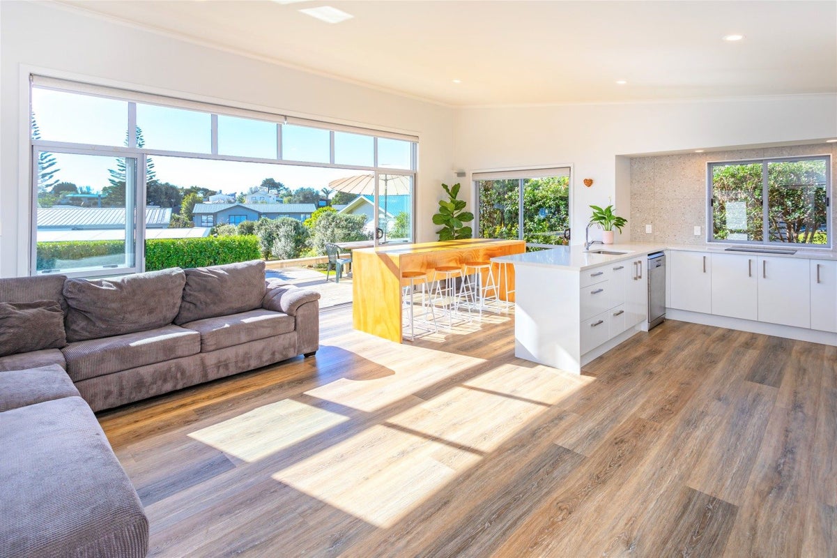 124 Opera Place, Whangapoua, Coromandel - Carousel 2