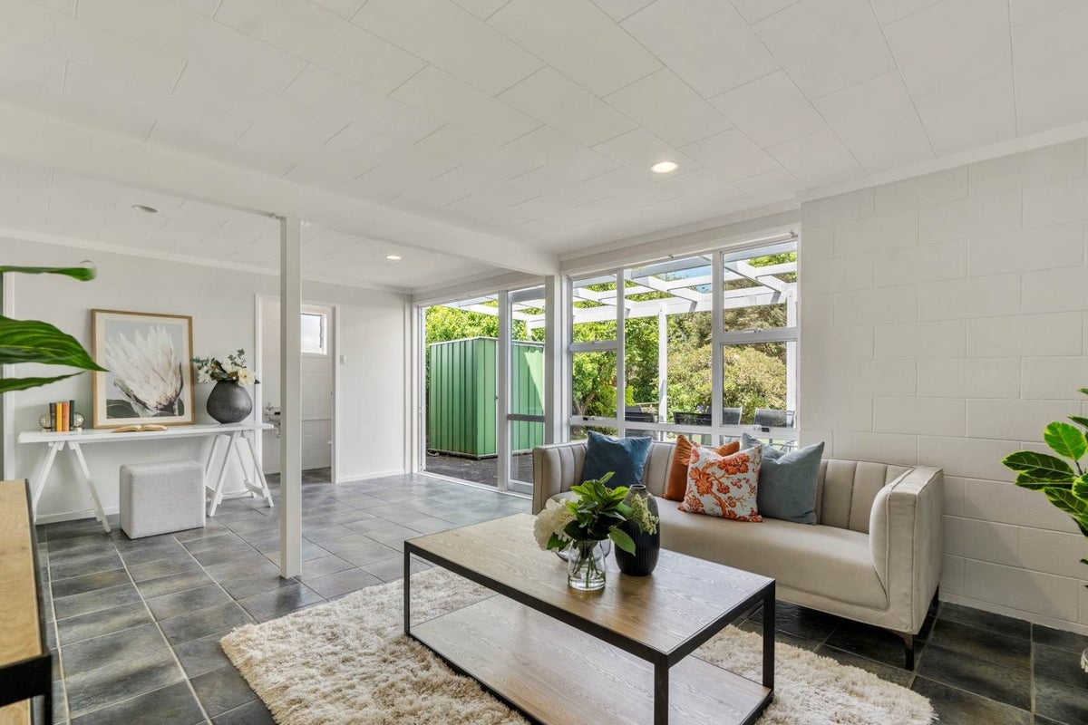 5 Knightsbridge Drive, Forrest Hill, Auckland - Carousel 21