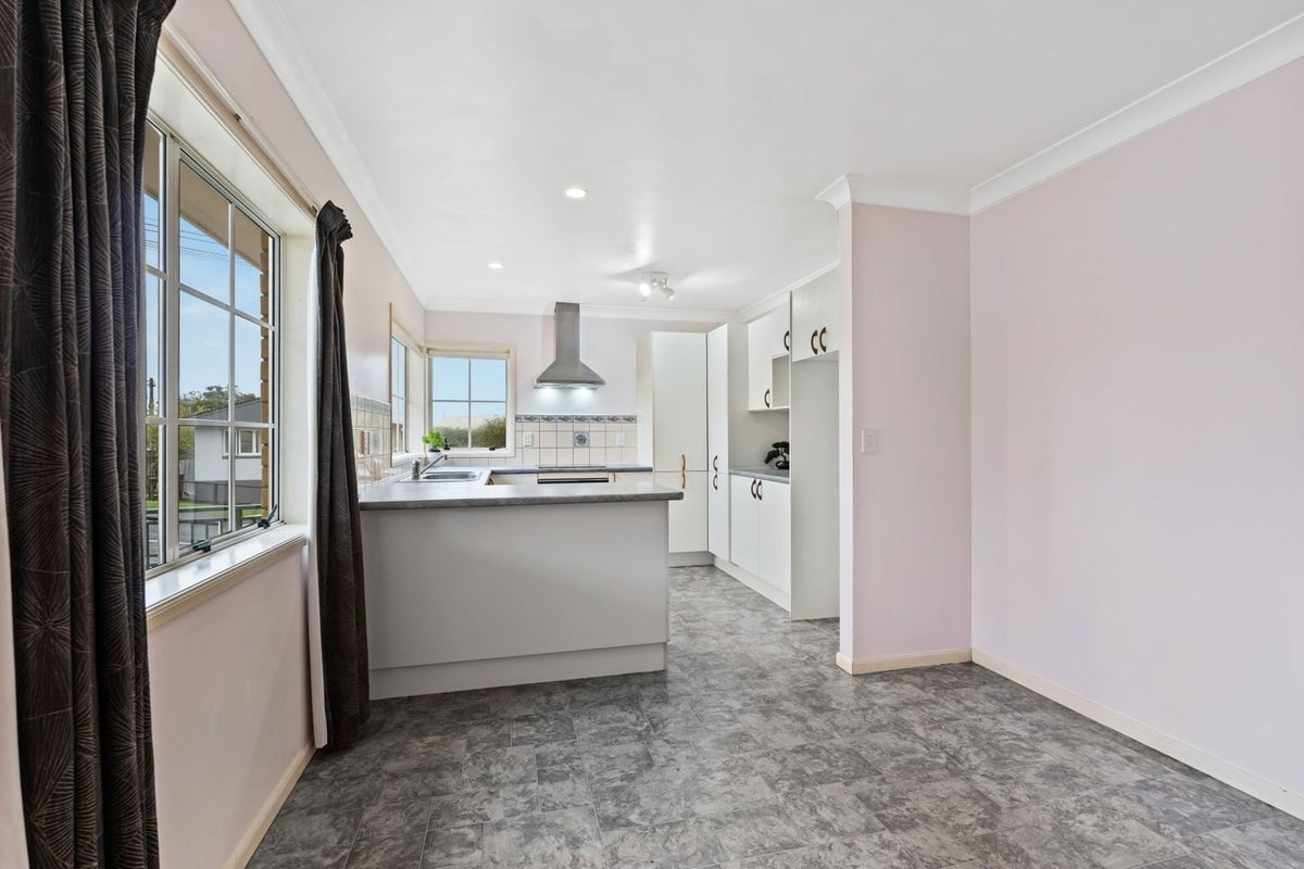 3/1 Sierra Avenue, Kamo, Whangarei - Carousel 2