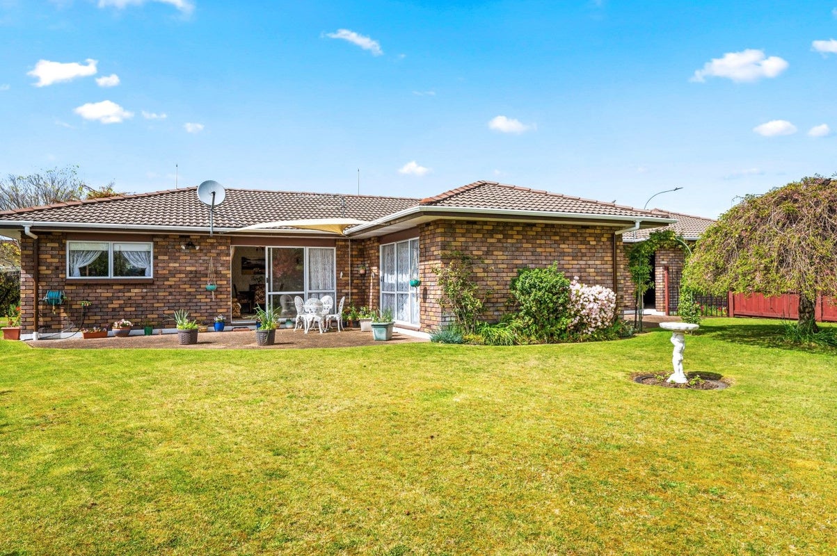 21 Luxor Place, Pomare, Rotorua - Carousel 1