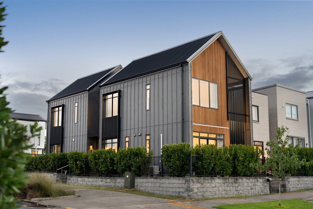 2 Skua Road, Hobsonville, Auckland - Carousel 1