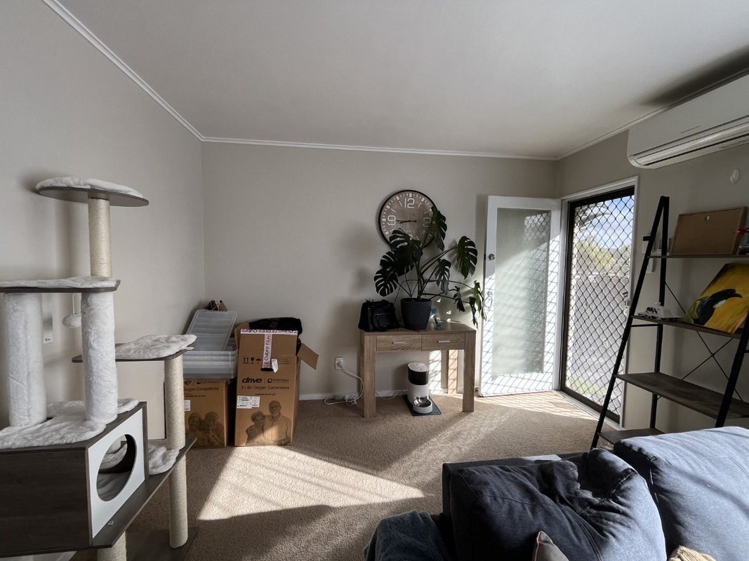 2/10 Mayville Avenue, New Lynn, Auckland - Carousel 2