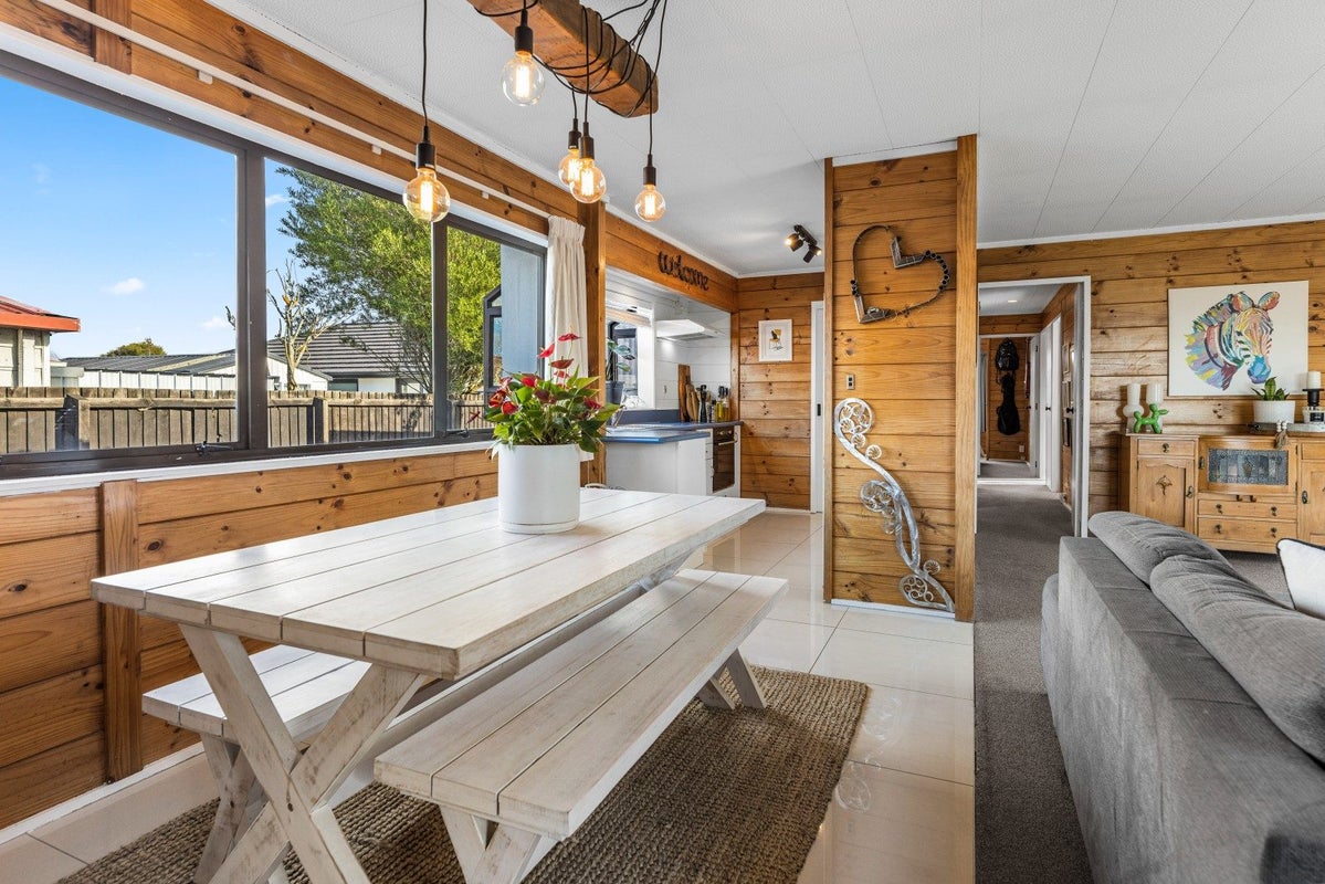 50 Reginald Street, Burwood, Christchurch - Carousel 2