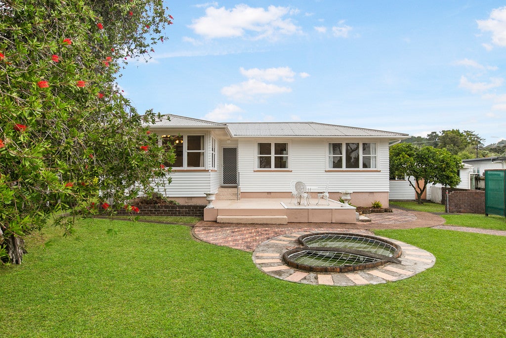 6 Sunray Avenue, Titirangi, Auckland - Carousel 26
