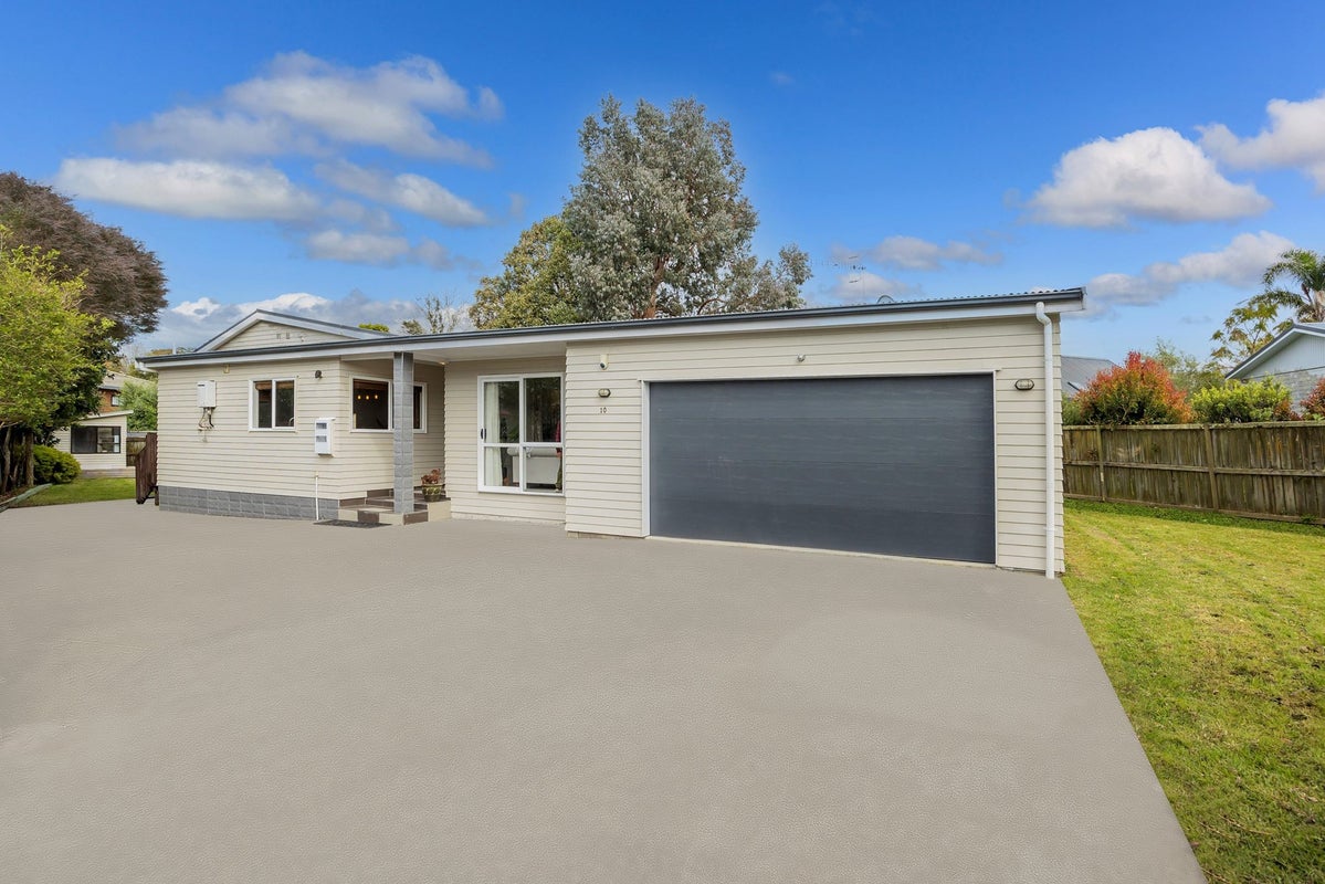 10 Phillip Parade, Forrest Hill, Auckland - Carousel 1