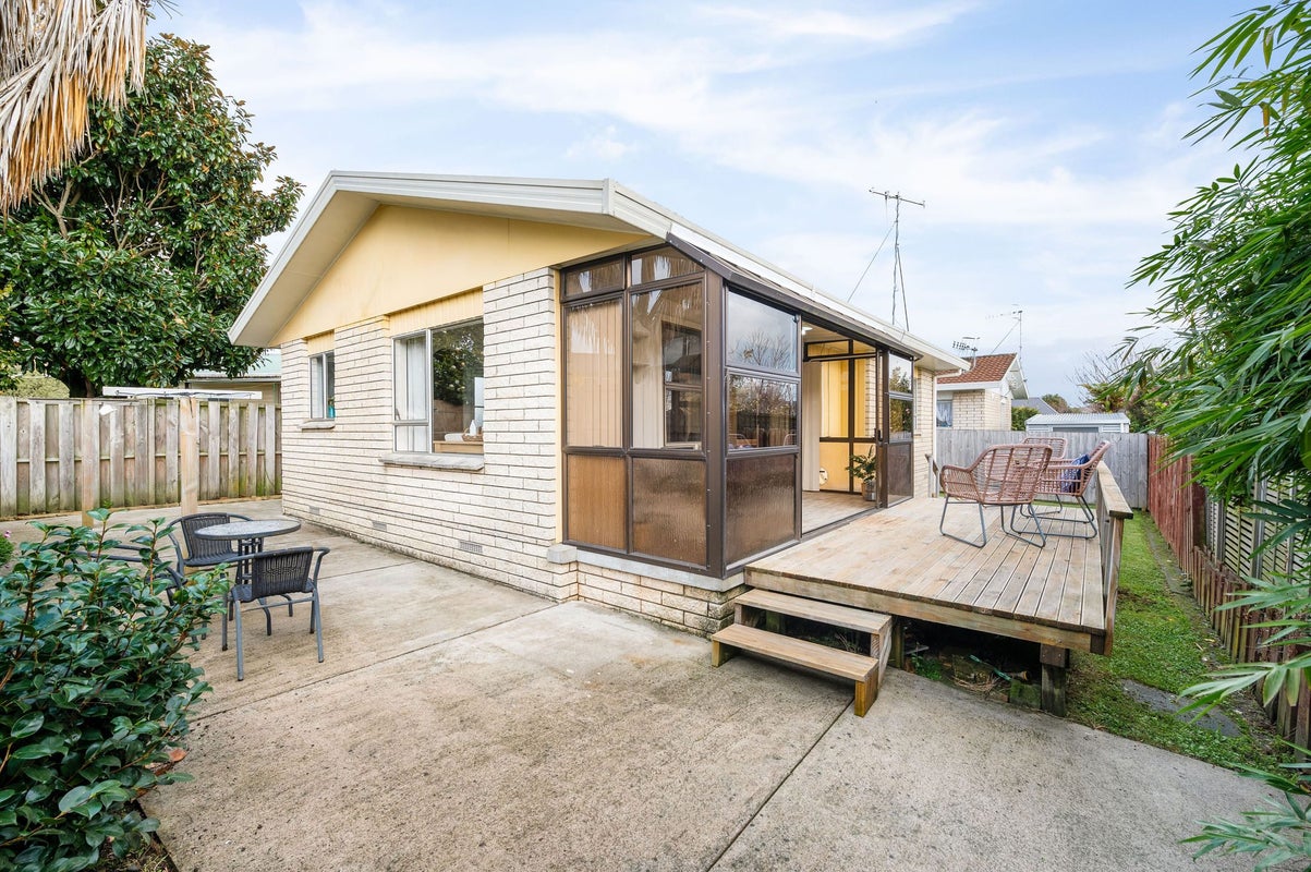 16A Cunningham Road, Beerescourt, Hamilton - Carousel 1