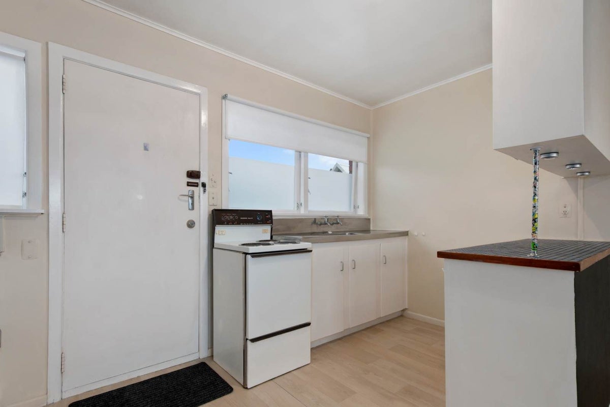 17/56 View Road, Mount Eden, Auckland - Carousel 7