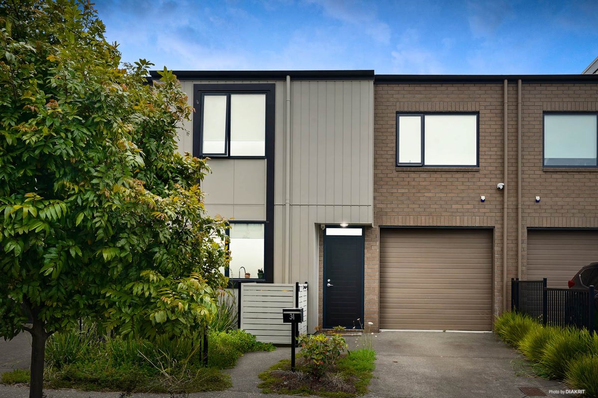 34 Whimbrel Road, Flat Bush, Auckland - Carousel 11