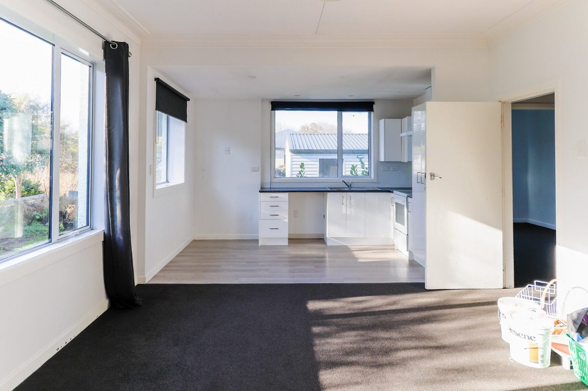 324 Tay Street, Turnbull Thomson Park, Invercargill - Carousel 1