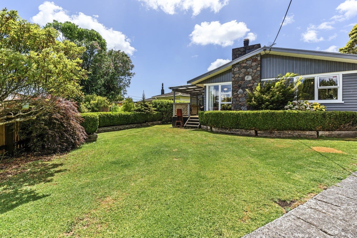 177 Smart Road, Hillsborough, New Plymouth - Carousel 1