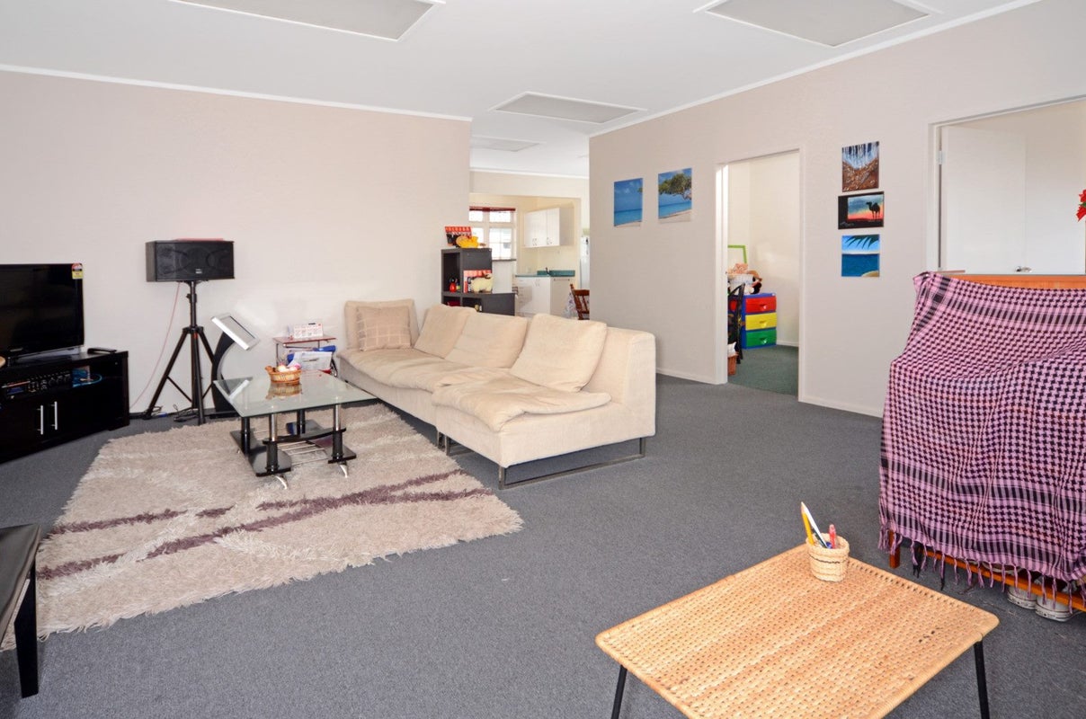 8/27 Mokoia Road, Birkenhead, Auckland - Carousel 2