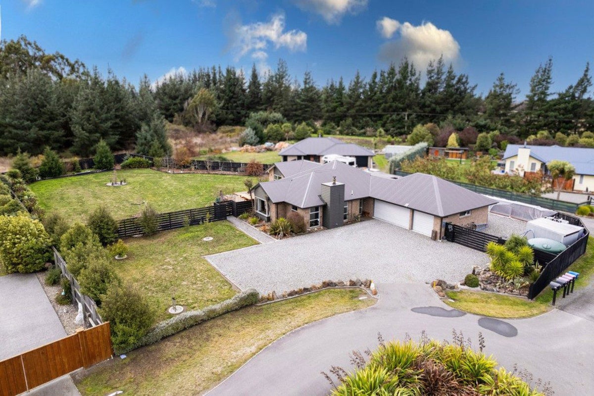 13 Thornton Close, Leithfield, Amberley - Carousel 2