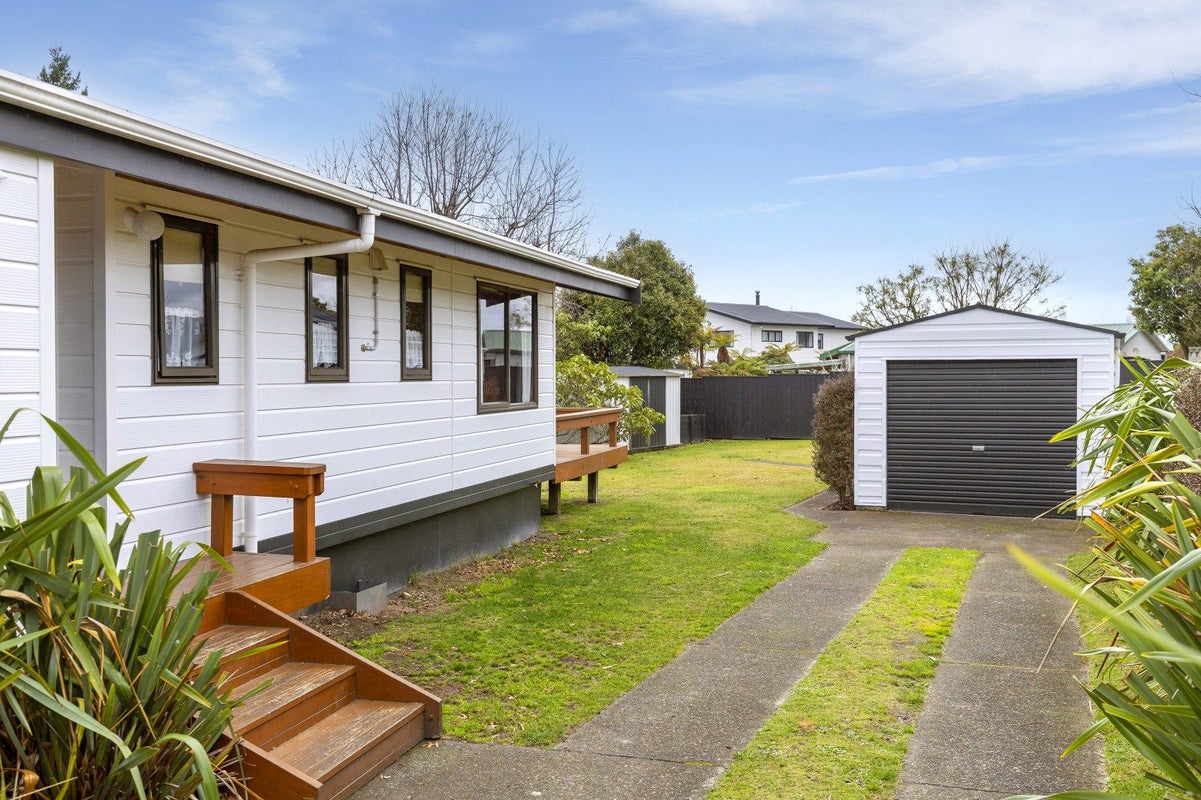 48 Grace Crescent, Richmond Heights, Taupo - Carousel 2