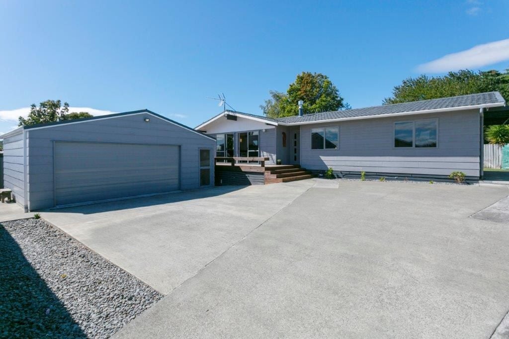 76 Richmond Avenue, Richmond Heights, Taupo - Carousel 2