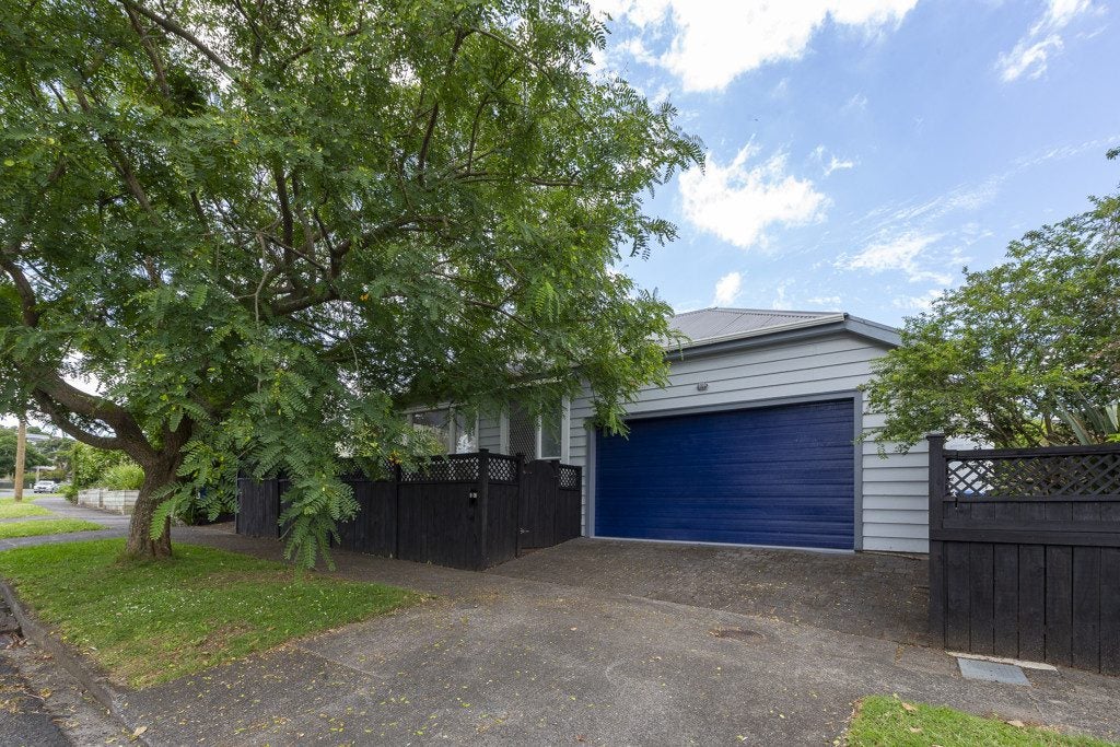 2/42 Ashby Avenue, St Heliers, Auckland - Carousel 14