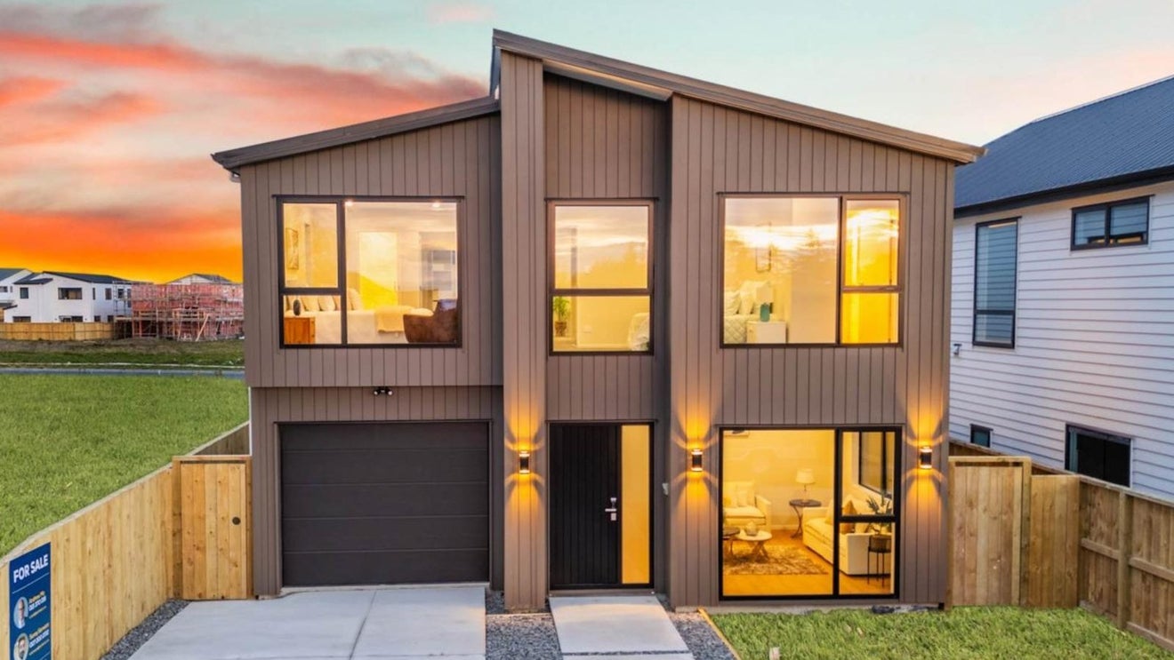 55 Derbyshire Lane, Karaka, Papakura - Carousel 1
