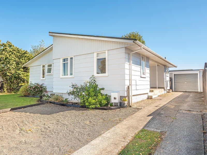 23 Hackett Street, Whanganui East, Whanganui - Carousel 1