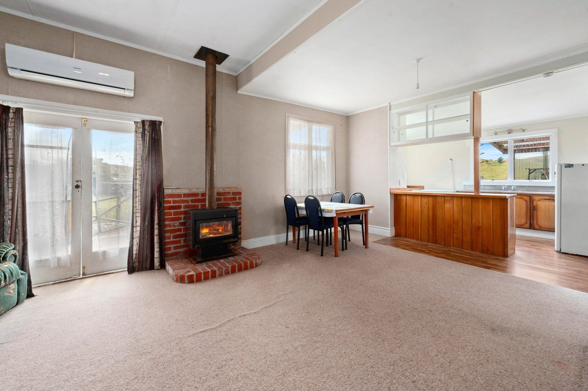 12 Phillips Street, Matiere - Carousel 1