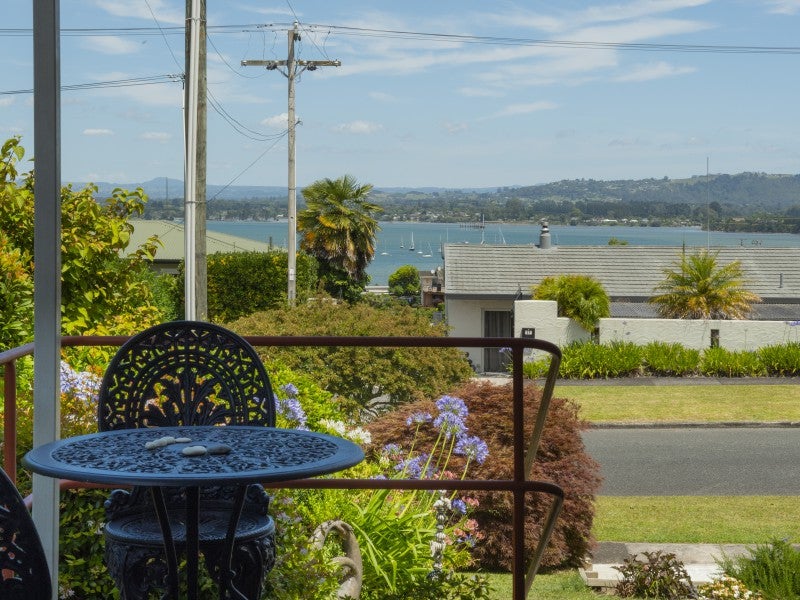 36 Vivian Drive, Omokoroa, Omokoroa - Carousel 2