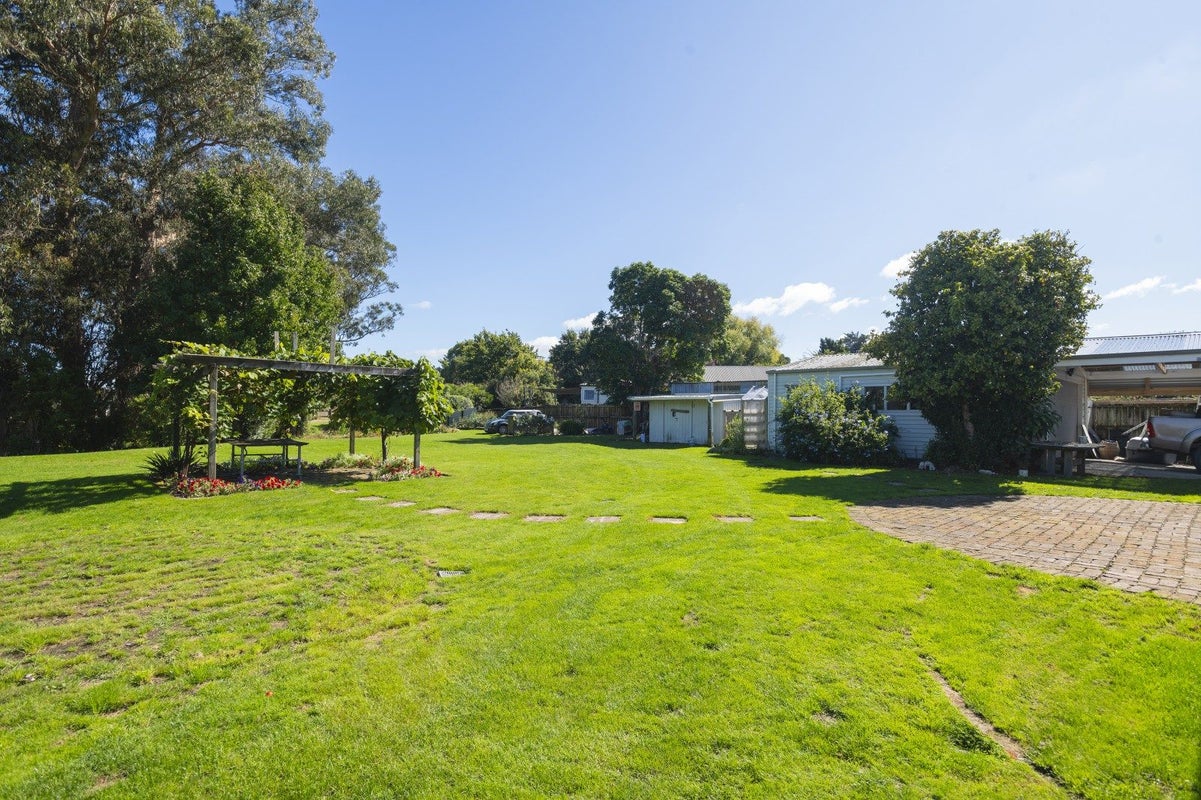 12 Pine Street, Mangapapa, Gisborne - Carousel 36