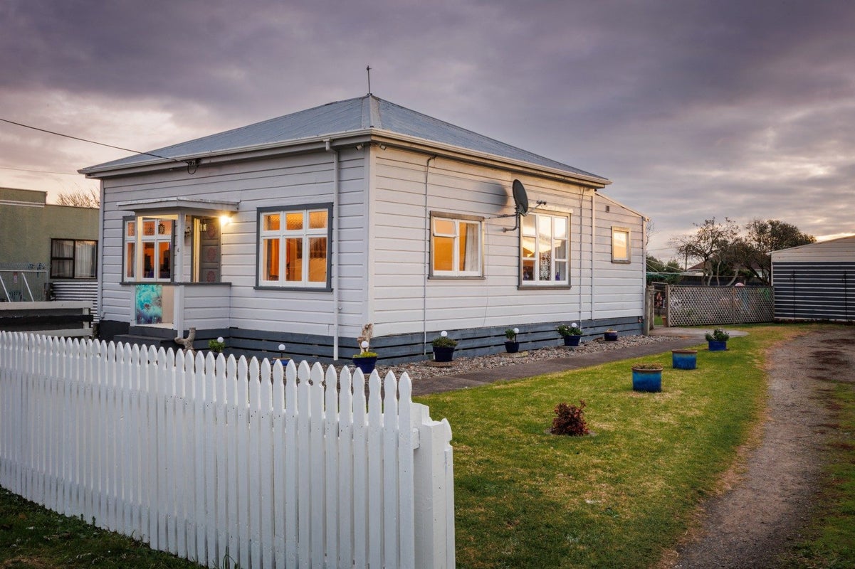 4 Hillary Street, Foxton, Foxton - Carousel 2