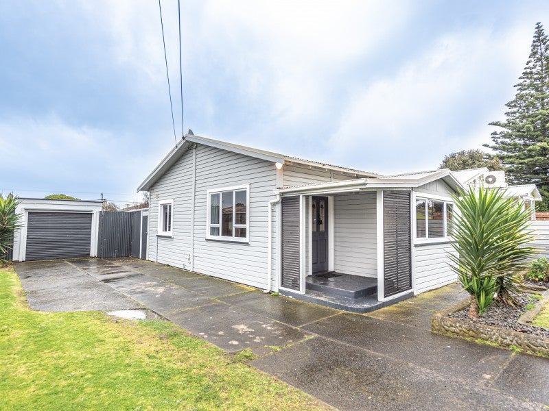 141 Cornfoot Street, Castlecliff, Whanganui - Carousel 1