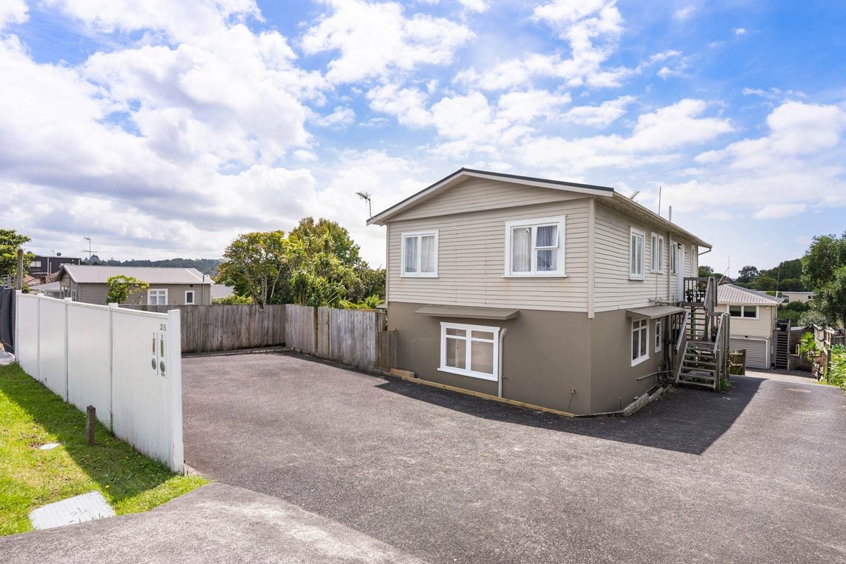 1/315 Rangatira Road, Beach Haven, Auckland - Carousel 2