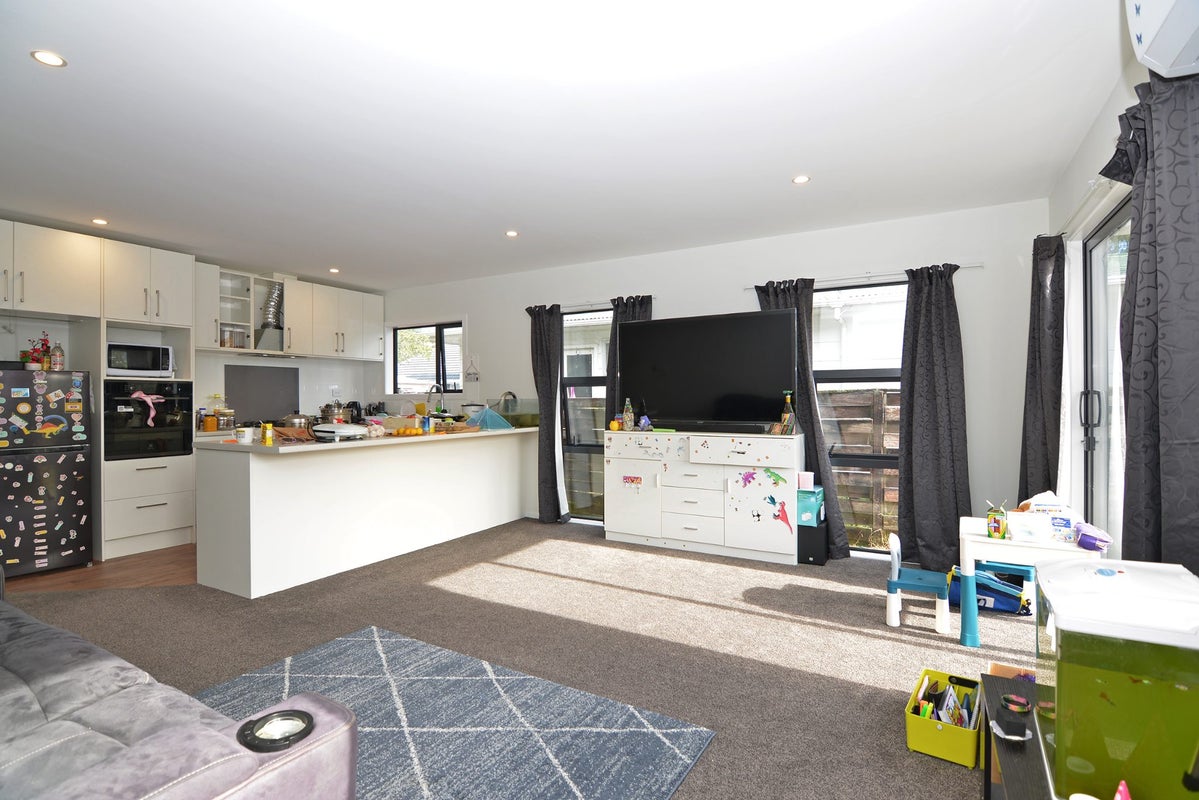 3 Seddon Street, Wallaceville, Upper Hutt - Carousel 1