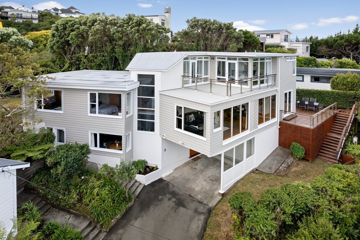 9 Homebush Road, Khandallah, Wellington - Carousel 1