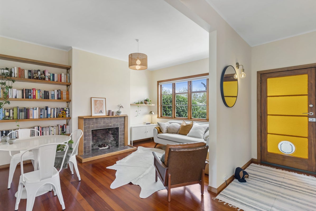1 Glentui Road, Mount Albert, Auckland - Carousel 2