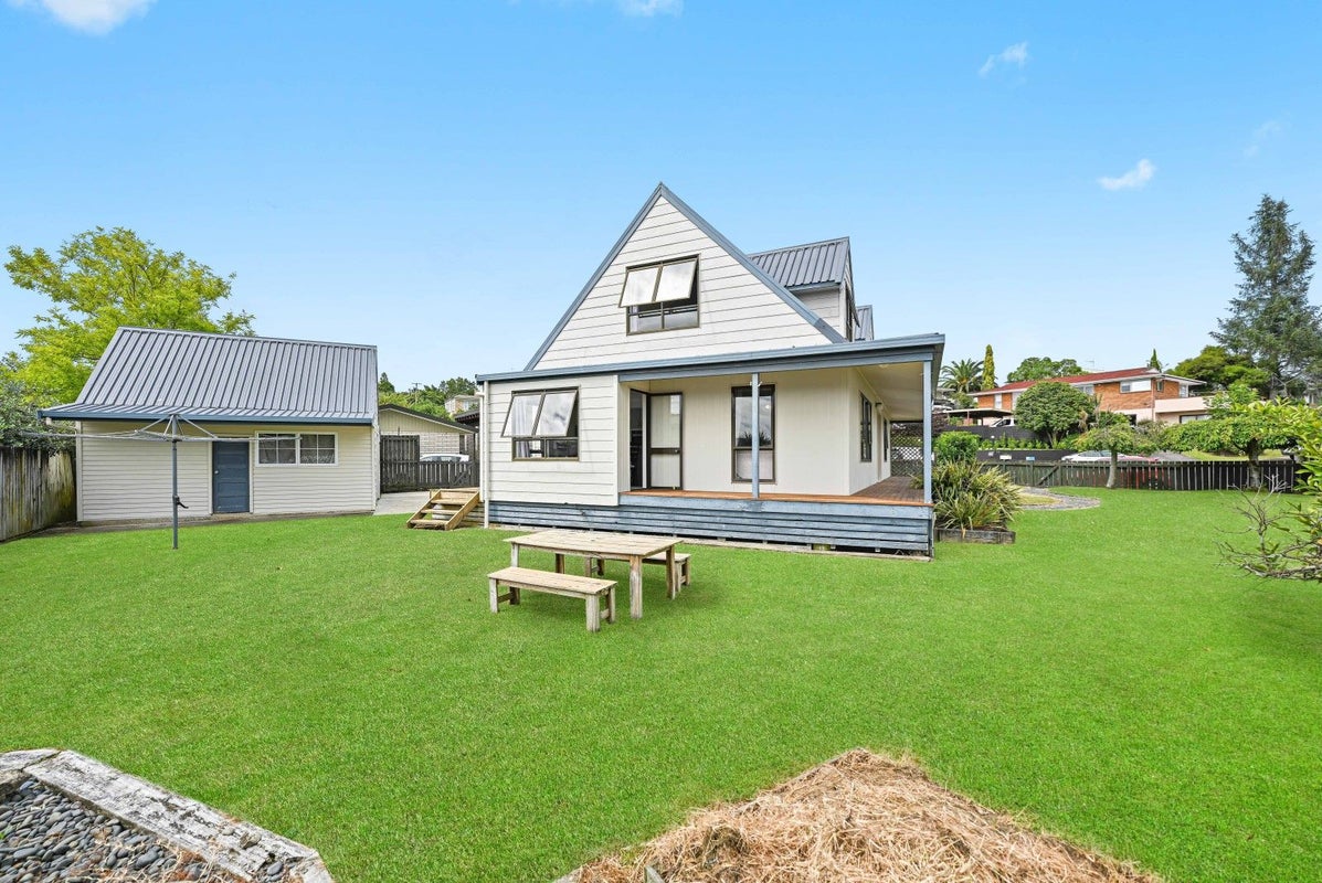 16 Leyton Place, Nawton, Hamilton - Carousel 2