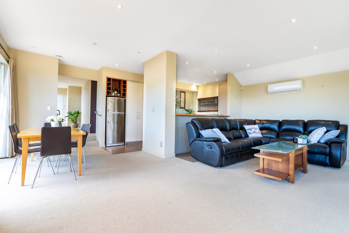 65 Frederick Street, Hillsborough, Auckland - Carousel 24