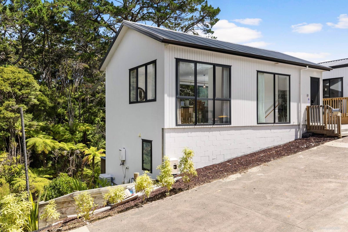7 Mohaka Way, Albany Heights, Auckland - Carousel 2