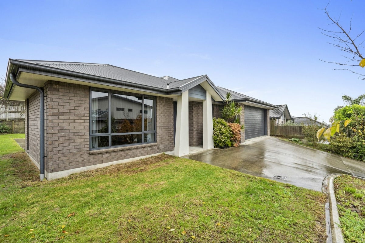 18 Alford Place, Huntington, Hamilton - Carousel 1
