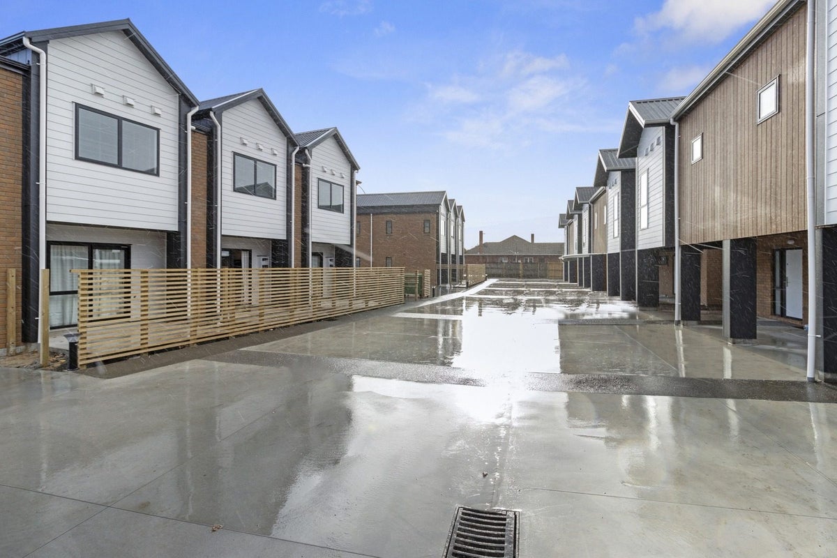 3/150 Te Rapa Road, Beerescourt, Hamilton - Carousel 1
