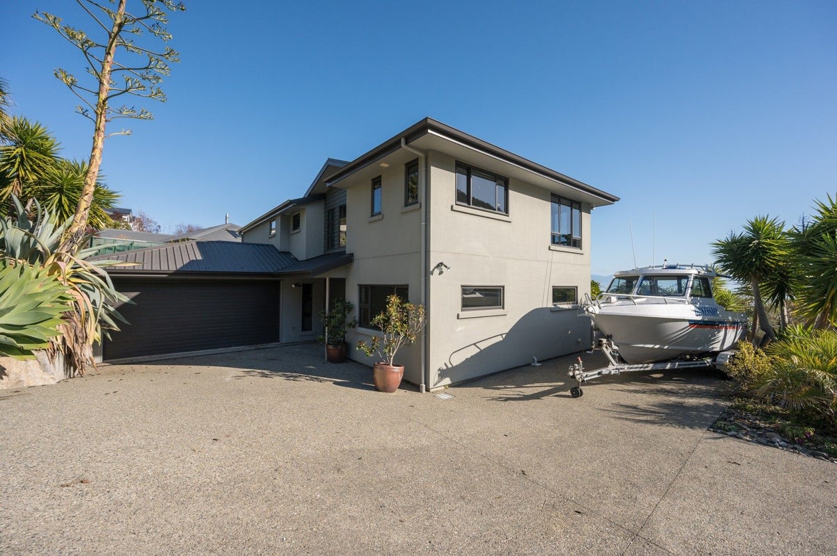 24 Werneth Street, Atawhai, Nelson - Carousel 1