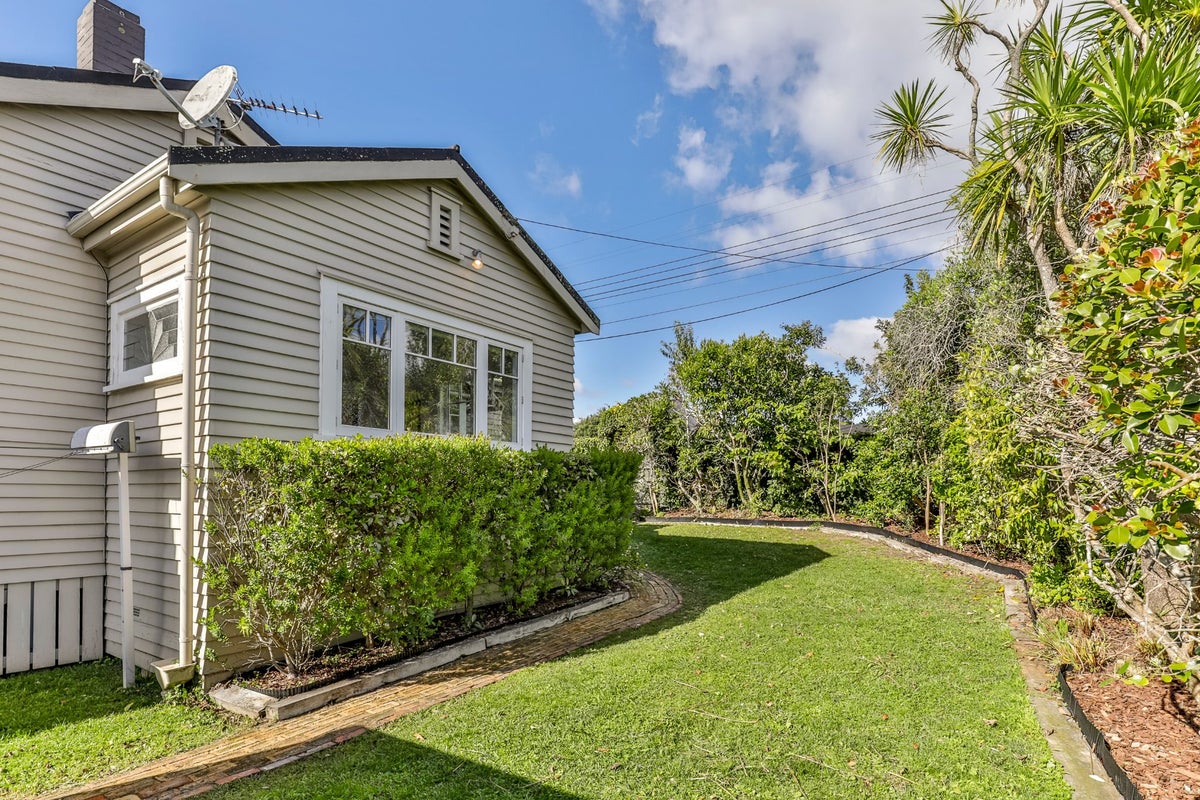 1/18 Bayswater Avenue, Bayswater, Auckland - Carousel 2