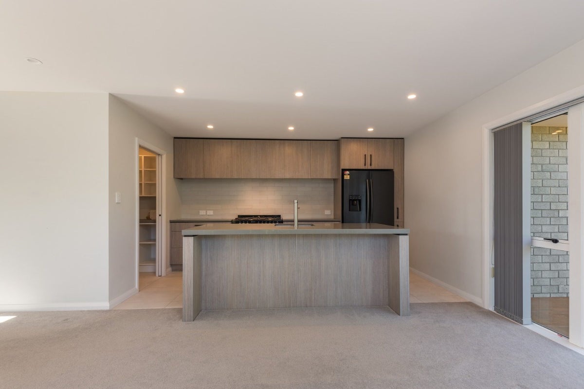 39 Coutts Way, Fitzherbert, Palmerston North - Carousel 2