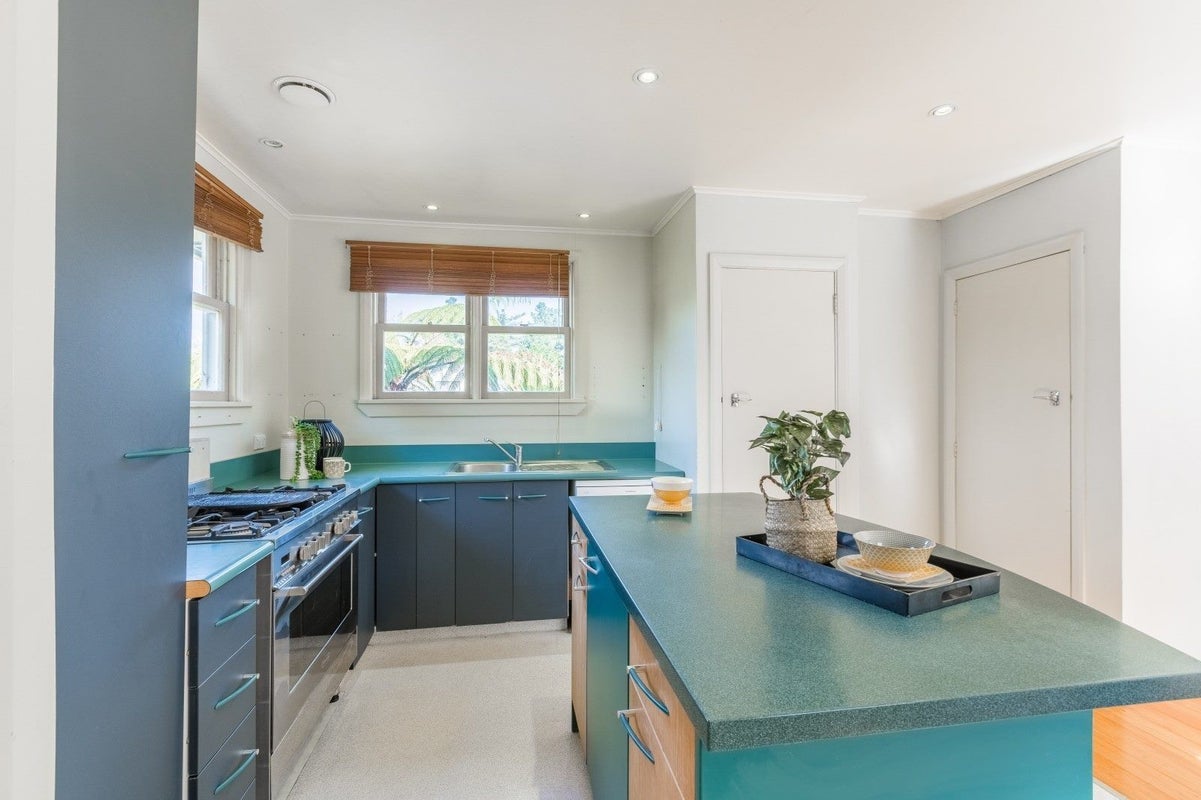 3 Gates Road, Waikanae Beach, Waikanae - Carousel 2